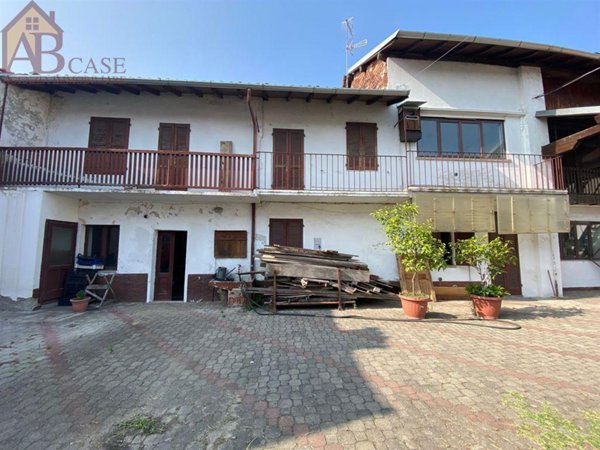 casa indipendente in vendita a Gambolò