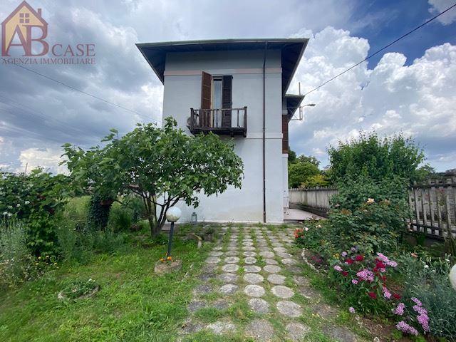 casa indipendente in vendita a Gambolò