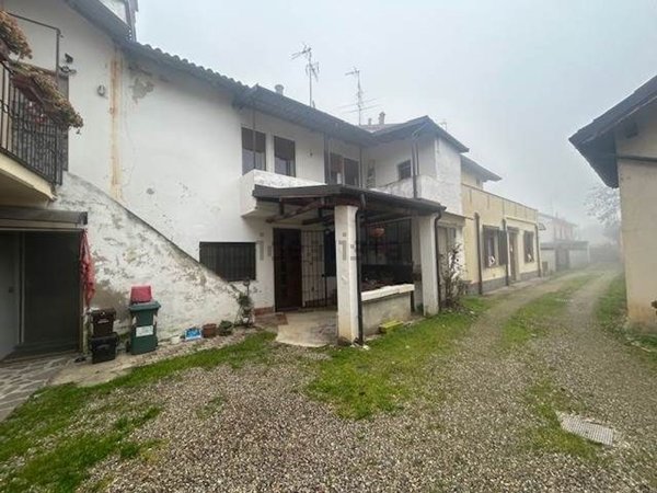 appartamento in vendita a Gambolò