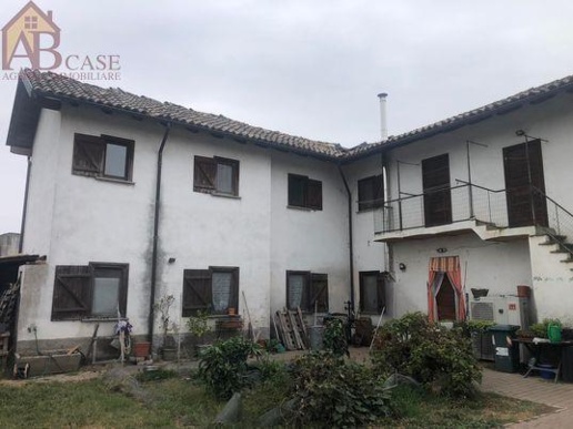 casa indipendente in vendita a Gambolò