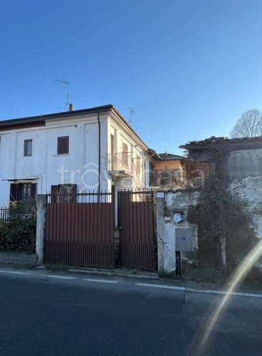casa indipendente in vendita a Gambolò