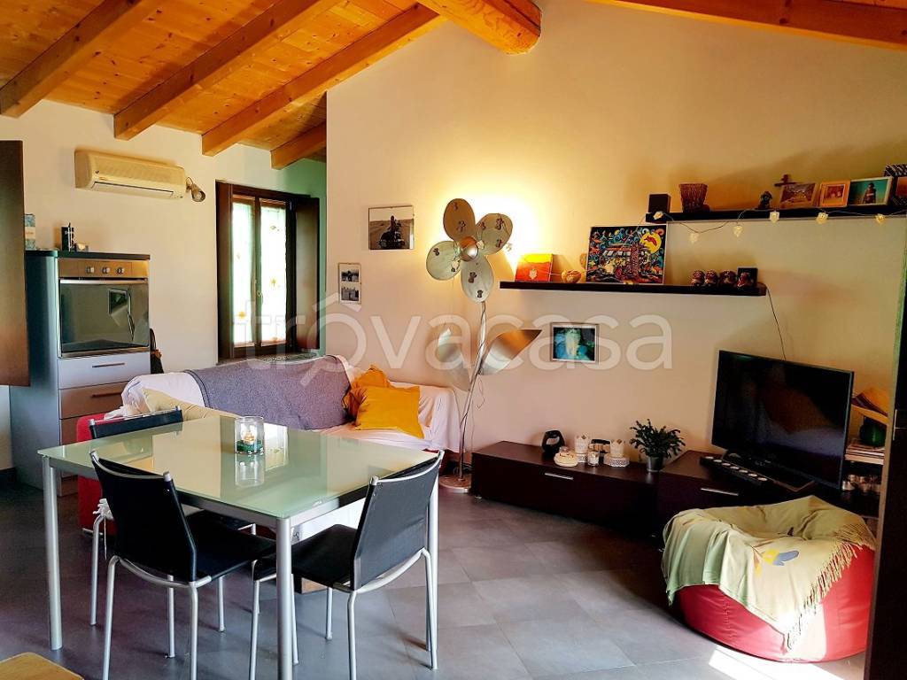 appartamento in vendita a Gambolò