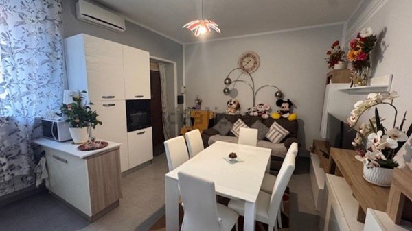 casa semindipendente in vendita a Gambolò