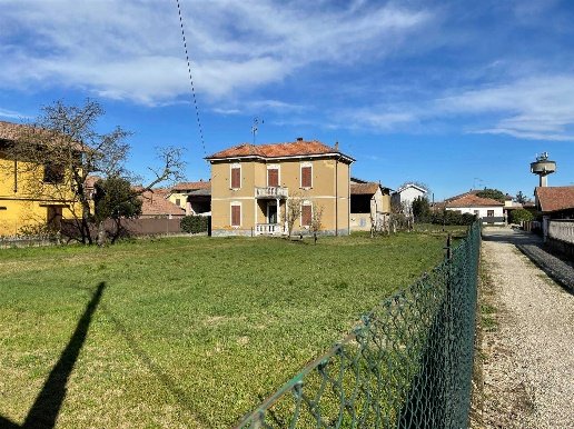 casa indipendente in vendita a Gambolò