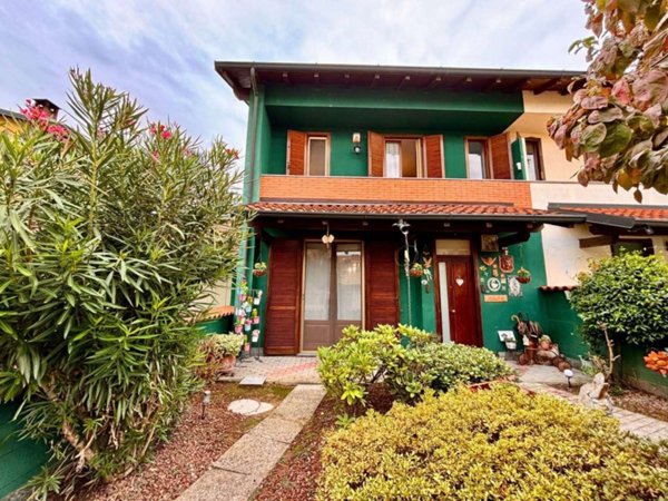 casa indipendente in vendita a Gambolò