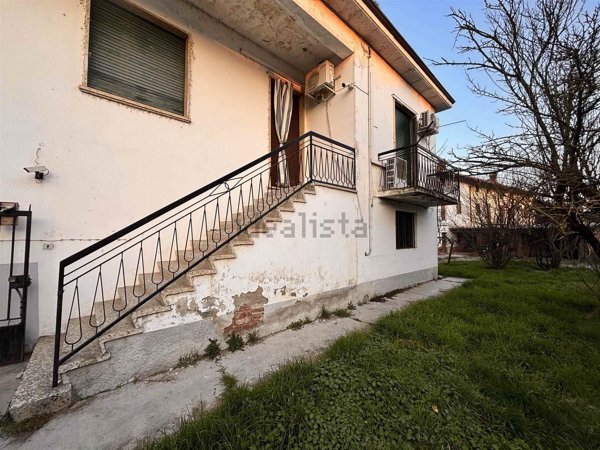 casa indipendente in vendita a Gambolò