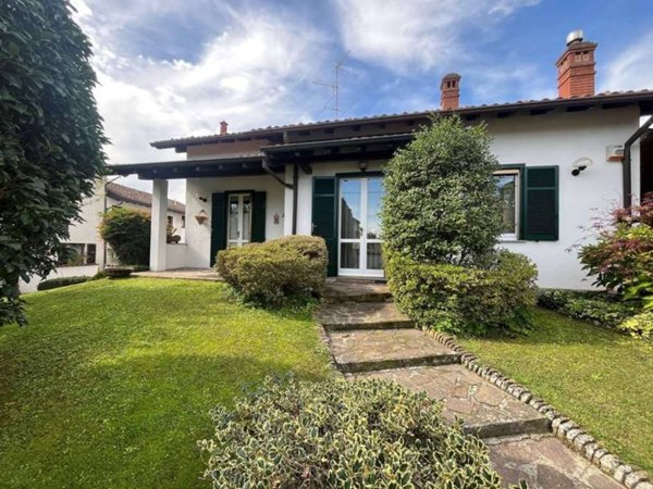 casa indipendente in vendita a Gambolò