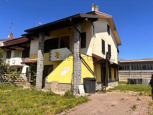 appartamento in vendita a Gambolò