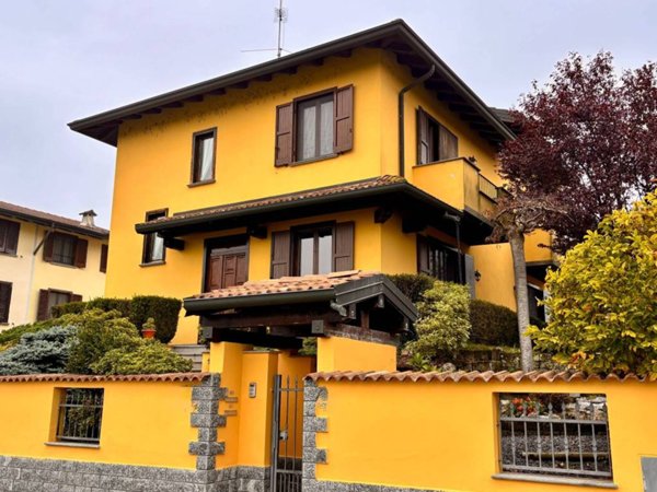casa indipendente in vendita a Gambolò