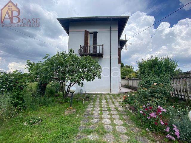 casa indipendente in vendita a Gambolò