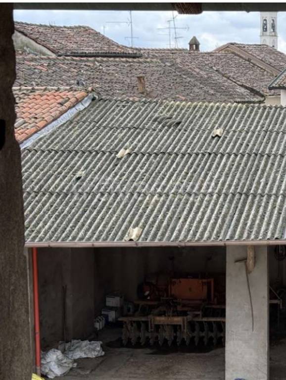 locale commerciale in vendita a Gambolò