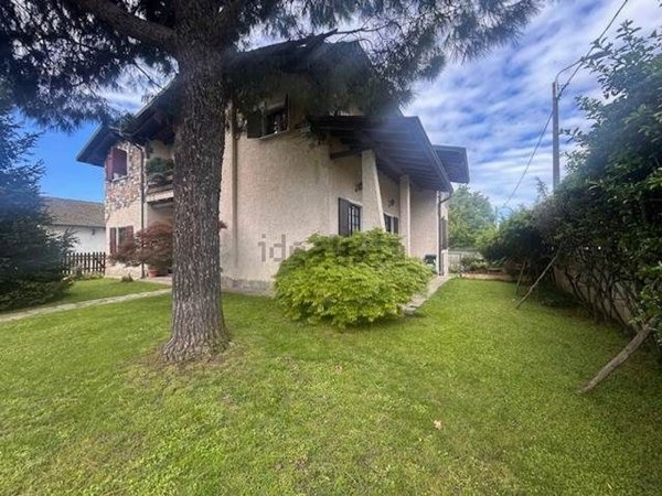 casa indipendente in vendita a Gambolò