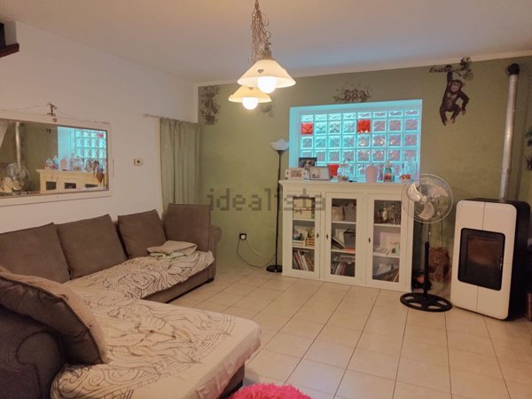 casa indipendente in vendita a Gambolò in zona Remondò