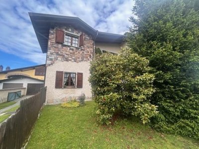 casa indipendente in vendita a Gambolò