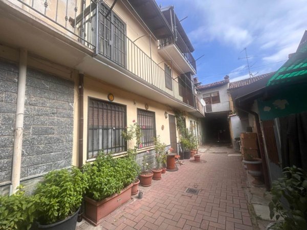 casa indipendente in vendita a Gambolò