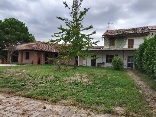 casa indipendente in vendita a Gambolò