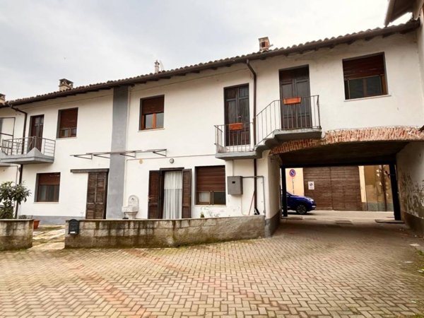 casa indipendente in vendita a Gambolò in zona Garbana
