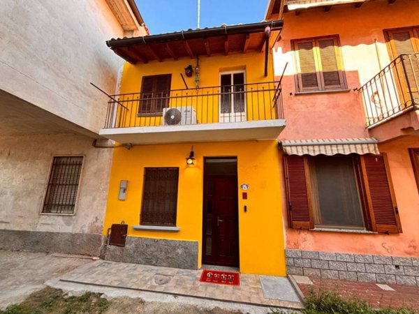 casa indipendente in vendita a Gambolò