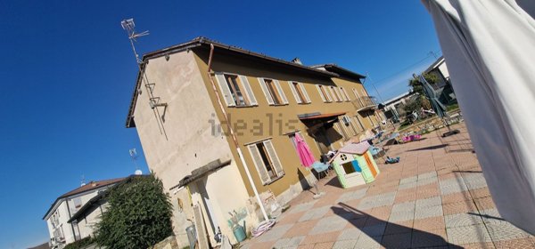 casa indipendente in vendita a Gambolò