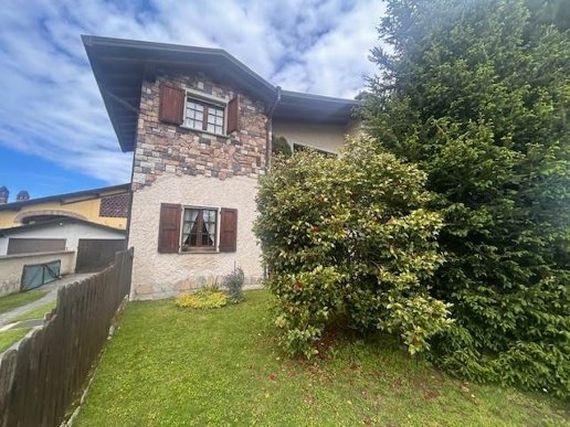 casa indipendente in vendita a Gambolò