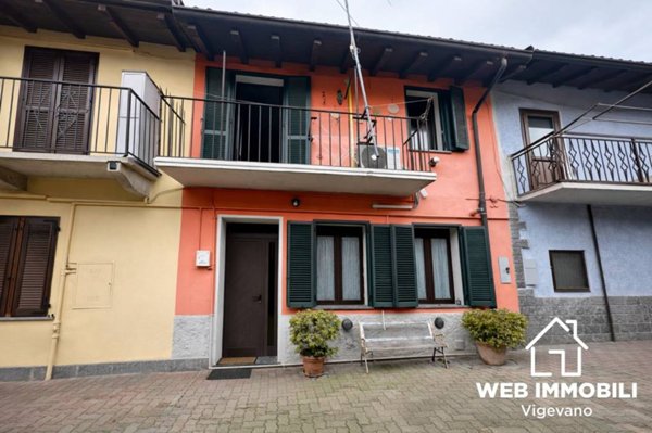 casa indipendente in vendita a Gambolò