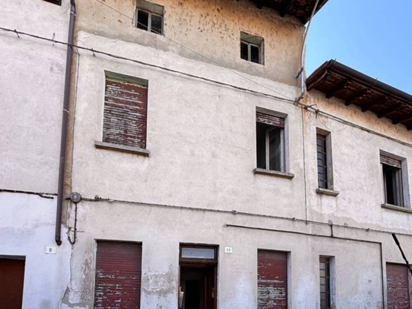casa indipendente in vendita a Gambolò
