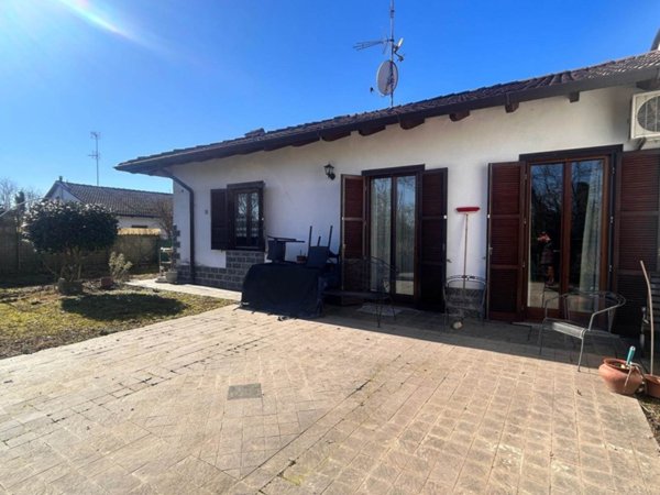 casa indipendente in vendita a Gambolò in zona Belcreda