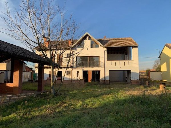 casale in vendita a Gambolò