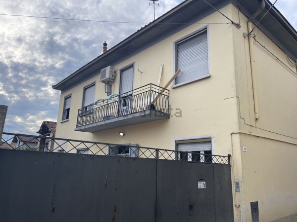 casa indipendente in vendita a Gambolò