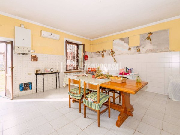 casa indipendente in vendita a Gambolò