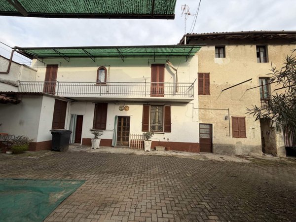 casa indipendente in vendita a Gambolò