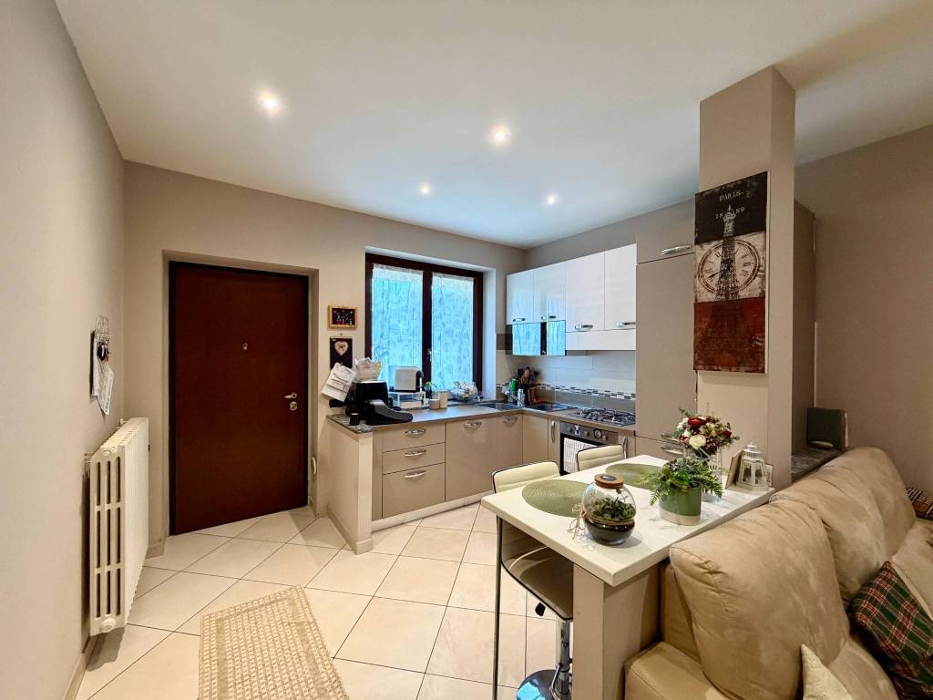 appartamento in vendita a Gambolò