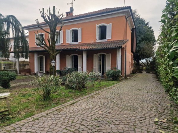 casa indipendente in vendita a Gambolò