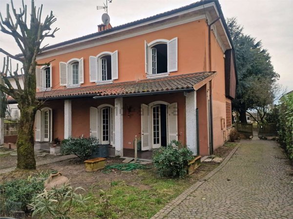 casa indipendente in vendita a Gambolò