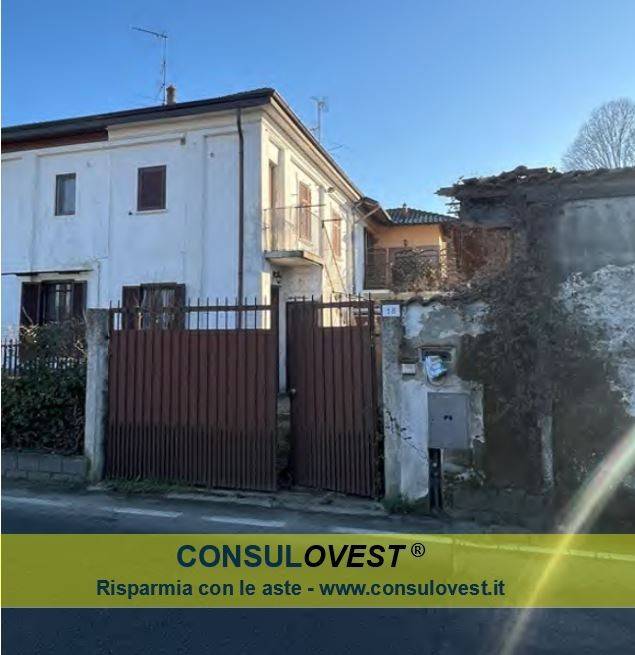 casa indipendente in vendita a Gambolò in zona Remondò