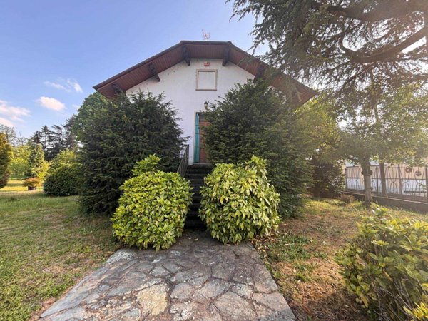 casa indipendente in vendita a Gambolò in zona Remondò