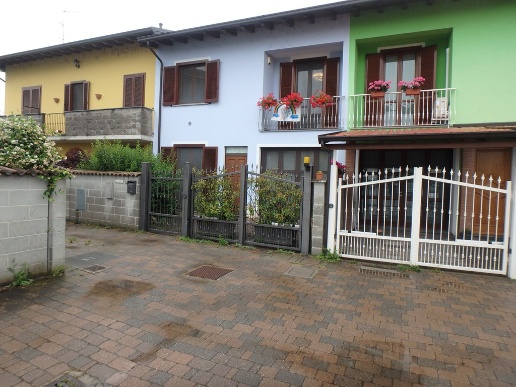 casa indipendente in vendita a Gambolò