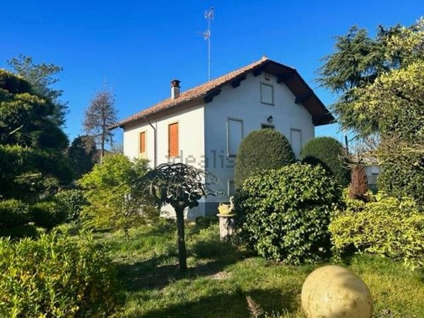 casa indipendente in vendita a Gambolò