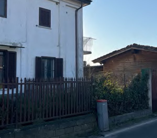 appartamento in vendita a Gambolò in zona Remondò