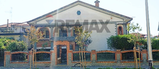casa indipendente in vendita a Gambolò