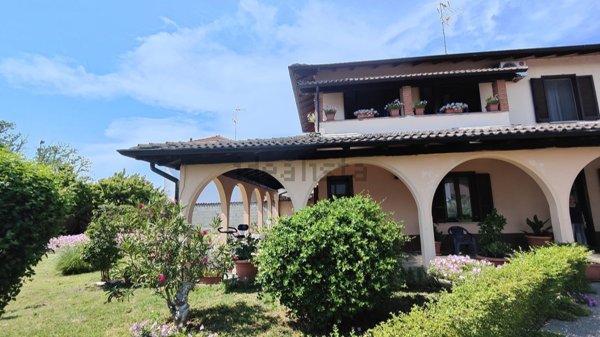 casa indipendente in vendita a Gambolò