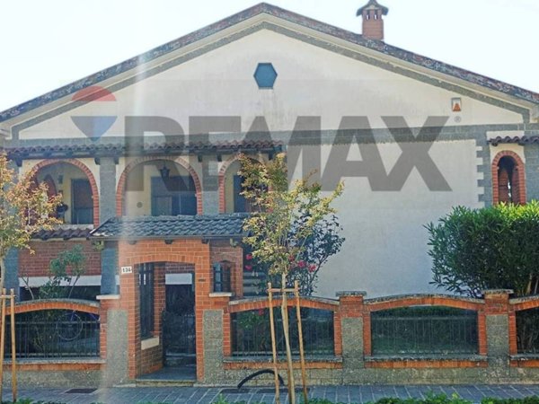 casa indipendente in vendita a Gambolò