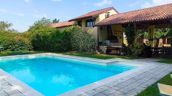 casa indipendente in vendita a Gambolò