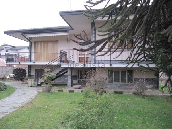 casa indipendente in vendita a Gambolò