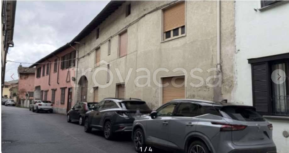 casa indipendente in vendita a Gambolò