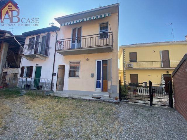 casa indipendente in vendita a Gambolò