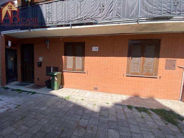 casa indipendente in vendita a Gambolò