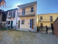 casa indipendente in vendita a Gambolò