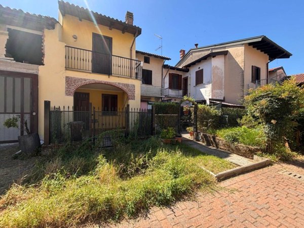casa indipendente in vendita a Gambolò