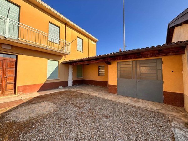 casa indipendente in vendita a Gambolò